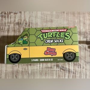 Teenage Mutant Ninja Crew Socks
NWT